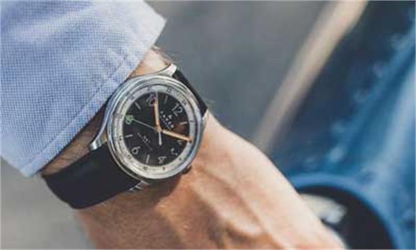 ارائه ساعت ارزان‌قیمت و رنگارنگ فارر جی‌ام‌تی (Farer GMT)